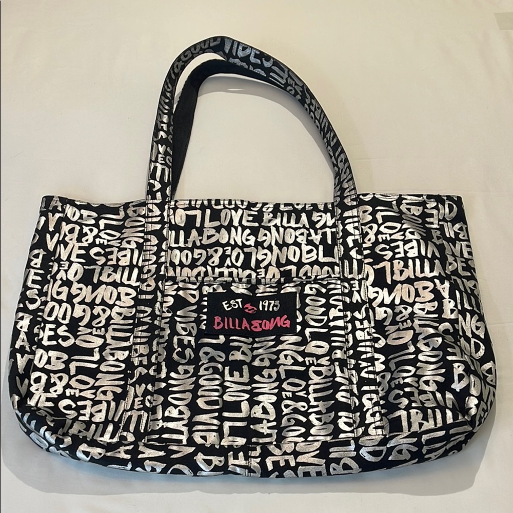 Billabong Black and White REVERSIBLE Tote Bag - Picture 1 of 6